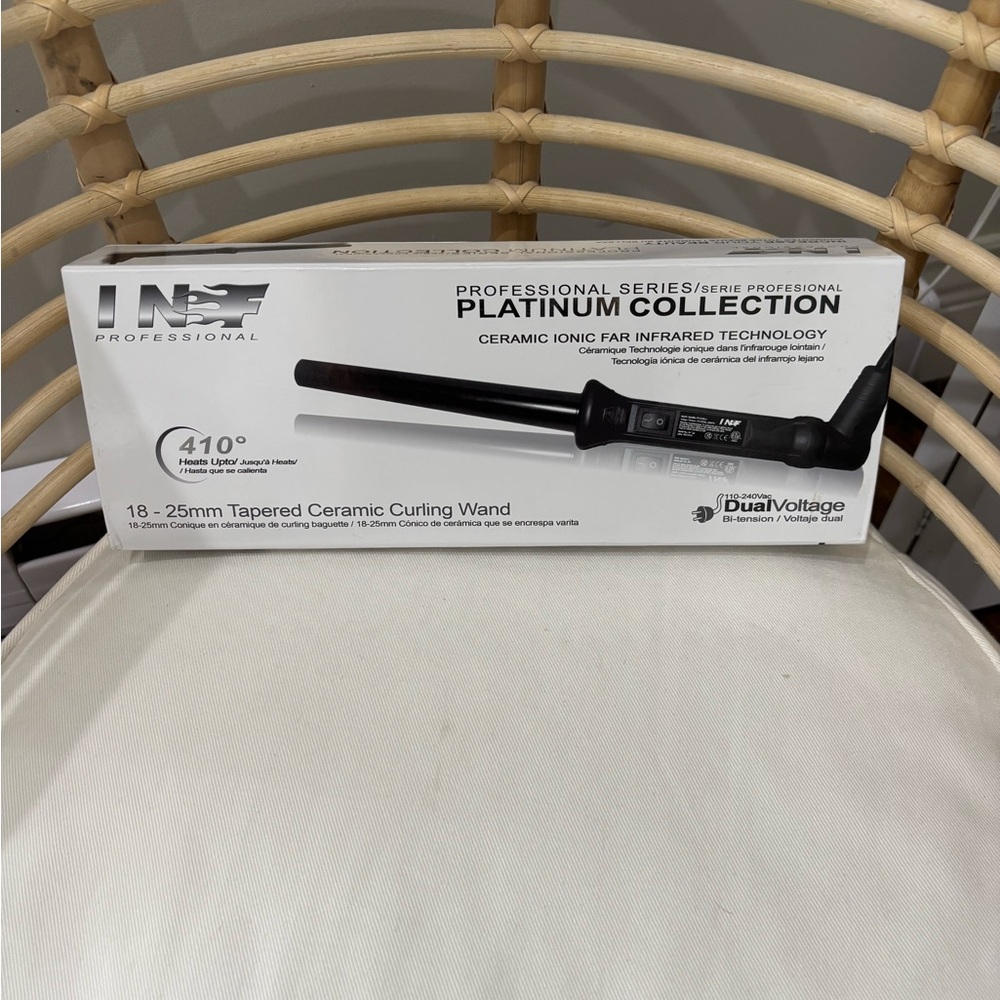 Brand New in Box Professional Ceramic Curling Wand